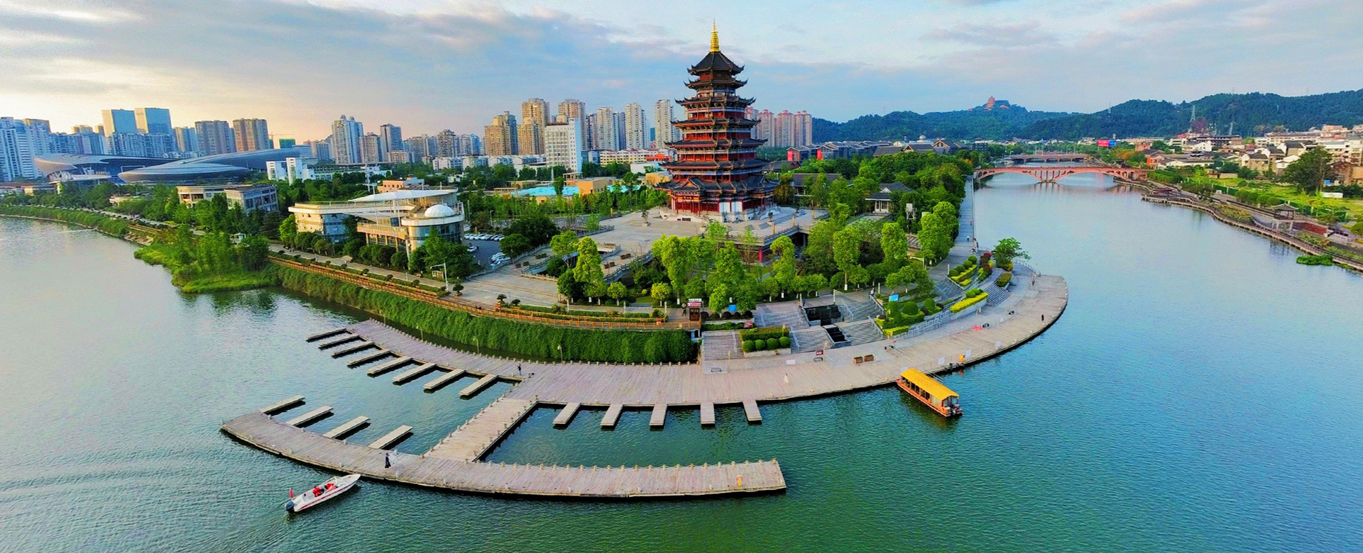 興企愛崗、志美行厲、建功立業(yè)